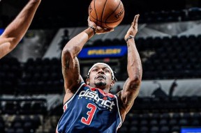 贝博-从瓦伦西亚围绕欧篮联止住颓势到波尔图围绕NBA季后赛临场应变，集结日华盛顿奇才调整名单以备NBA常规赛的简单介绍-贝博